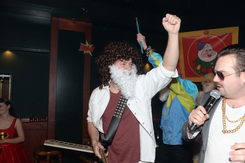 ../Images/Held op sokken feest 103.jpg